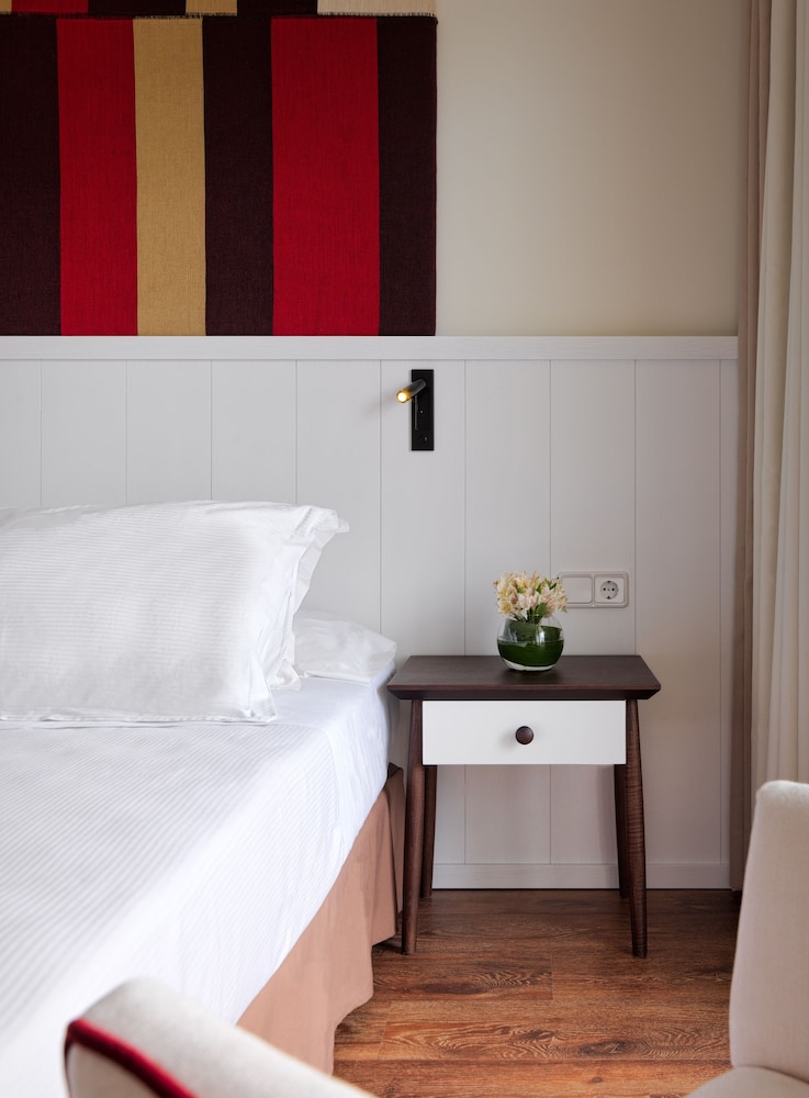 H10 Salou Princess — Hotel rooms in Salou, Catalonia