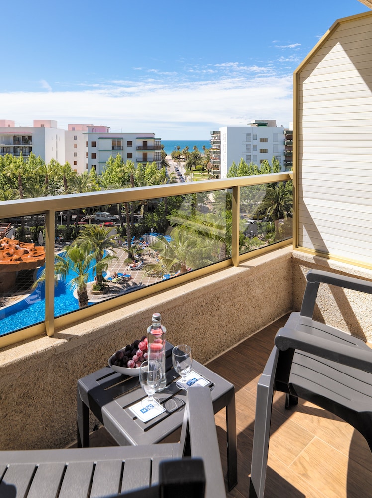 H10 Salou Princess — Hotel rooms in Salou, Catalonia