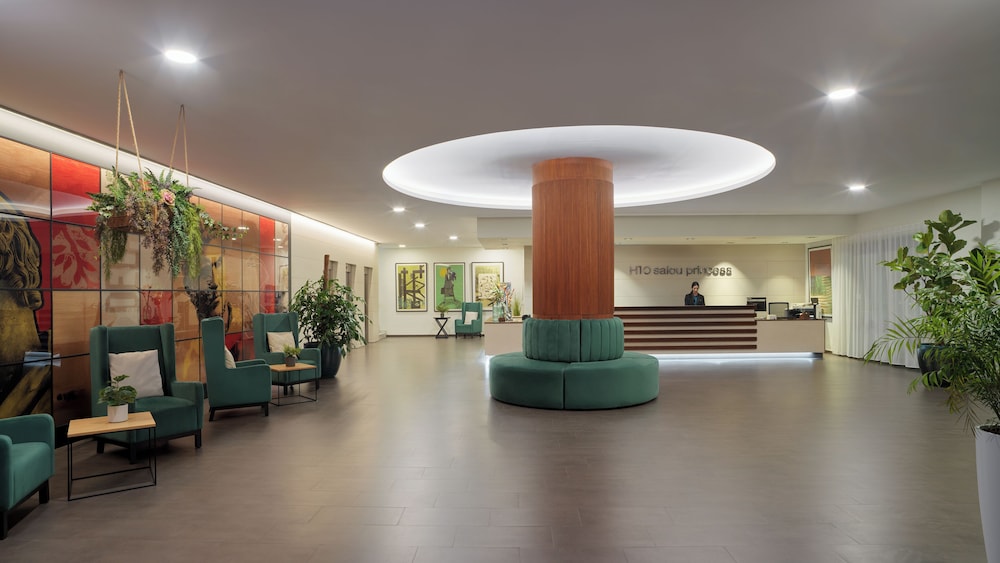H10 Salou Princess — Hotel building in Salou, Catalonia