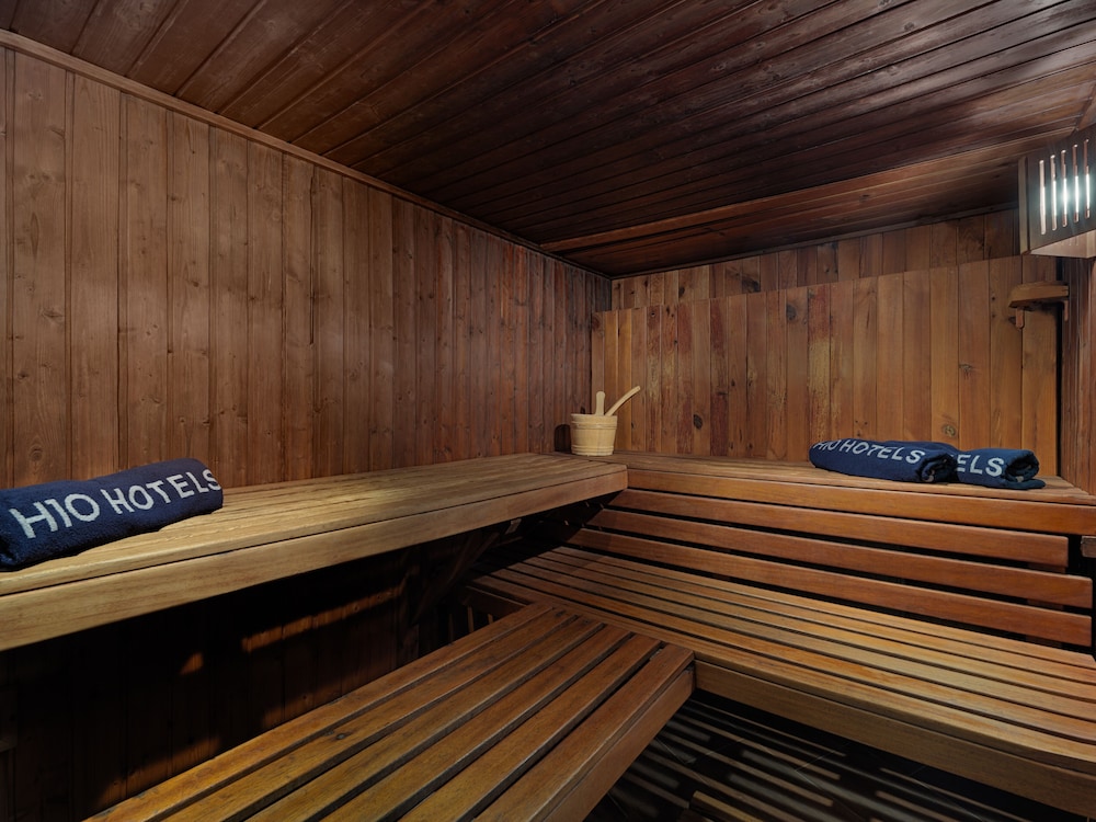 H10 Salou Princess — Spa in Salou, Catalonia