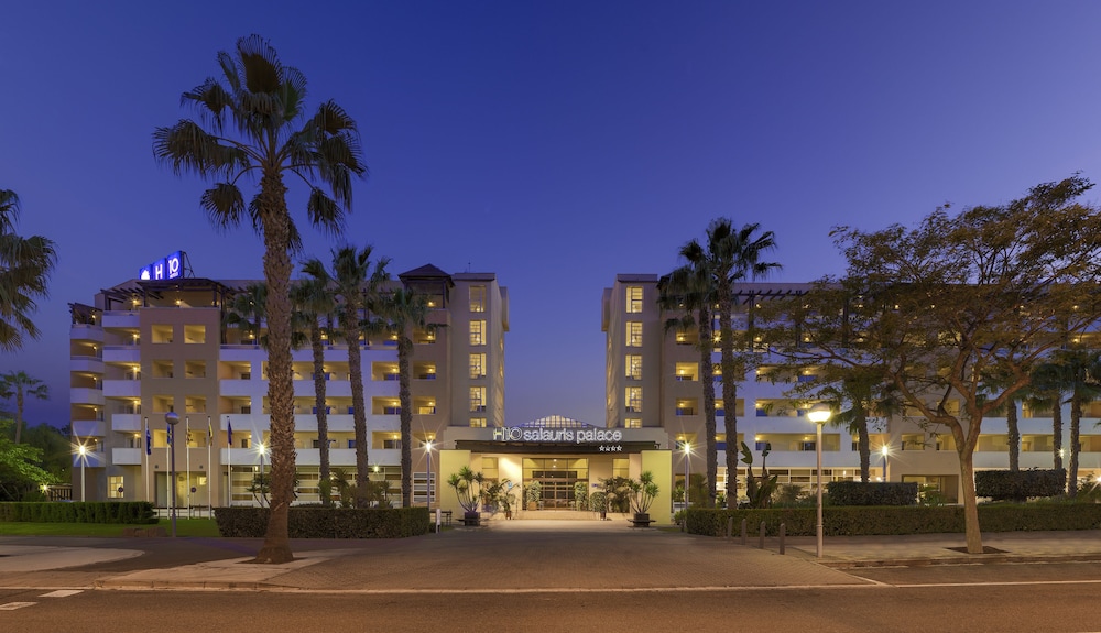 H10 Salauris Palace — Hotel building in Salou, Catalonia