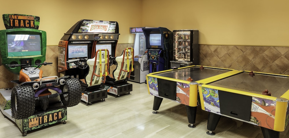 H10 Salauris Palace — Attractions for children in Salou, Catalonia