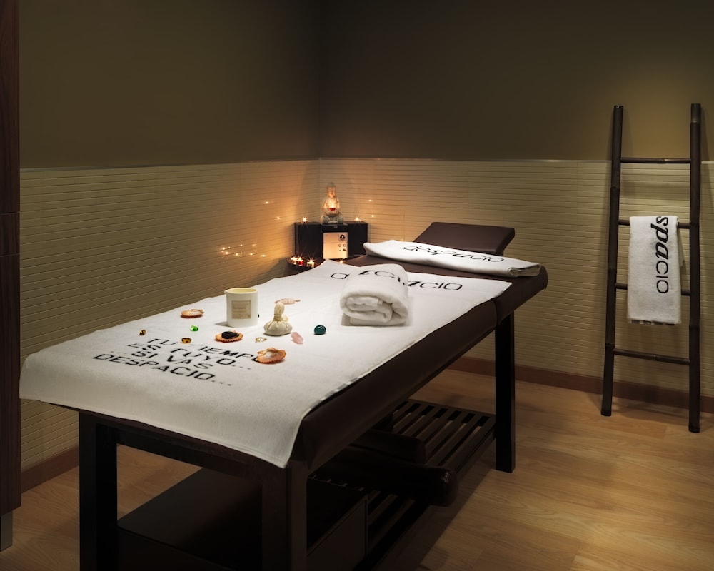 H10 Salauris Palace — Spa in Salou, Catalonia