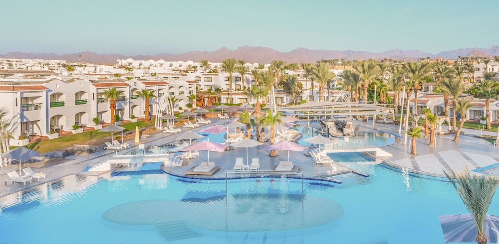 JAZ Sharm Dreams — Swimming pool in Sharm El Sheikh, Red Sea