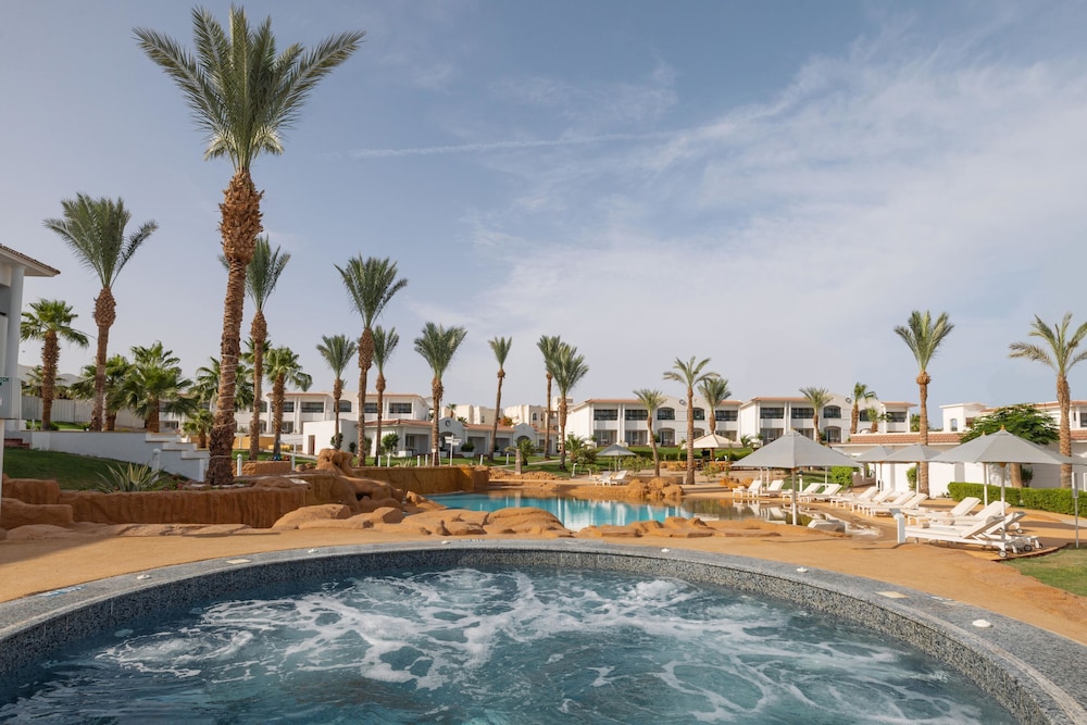 JAZ Sharm Dreams — Swimming pool in Sharm El Sheikh, Red Sea