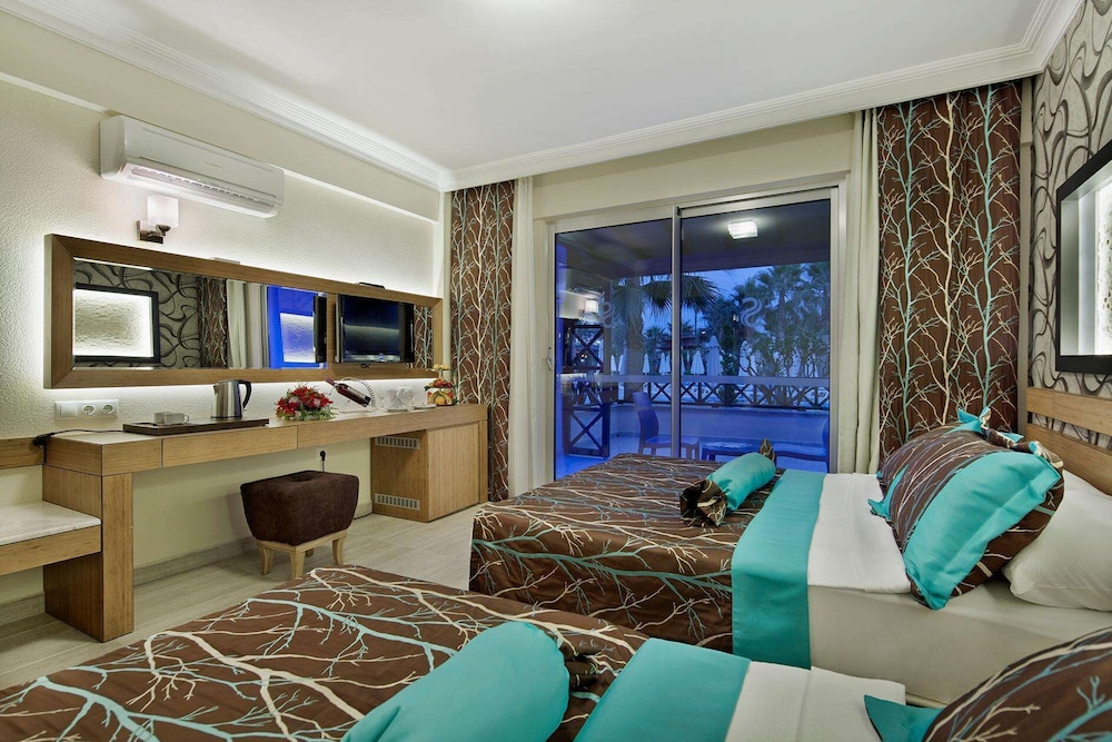 Saphir Hotel & Villas - All inclusive — Hotel rooms in Alanya