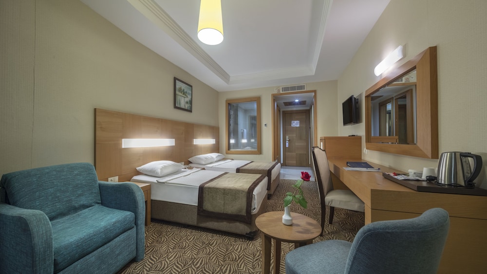 Saphir Hotel & Villas - All inclusive — Hotel rooms in Alanya