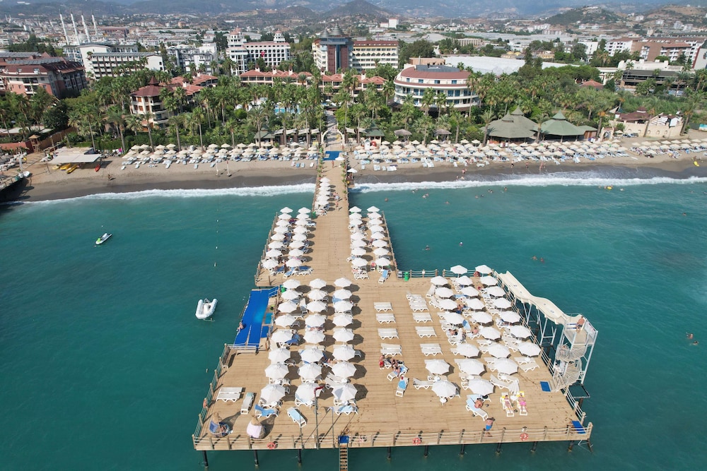 Saphir Hotel & Villas - All inclusive — Beach in Alanya