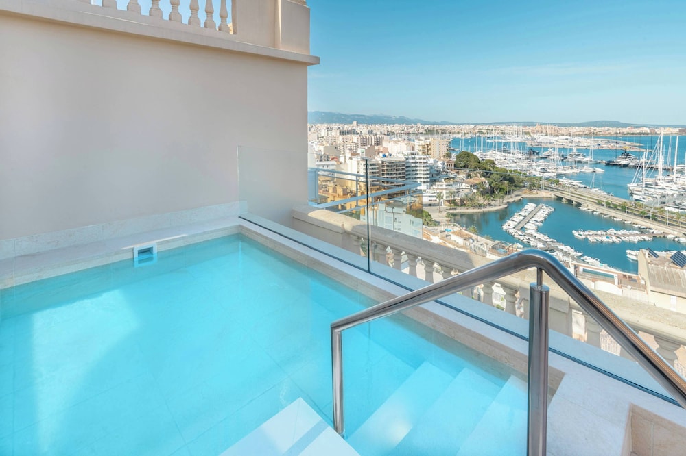 Catalonia Majorica Hotel — Swimming pool in Palma de Mallorca, Balearic Islands
