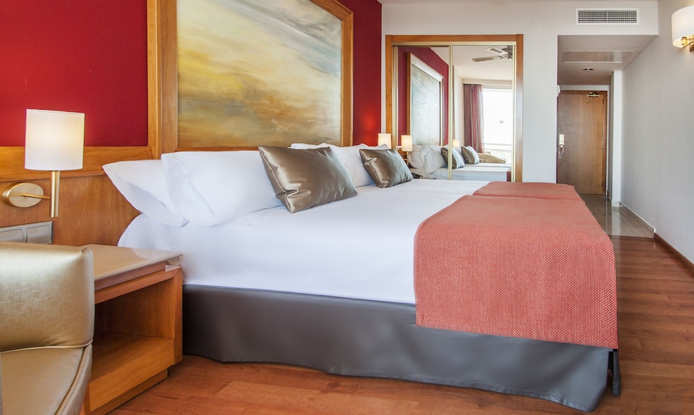 Catalonia Majorica Hotel — Hotel rooms in Palma de Mallorca, Balearic Islands