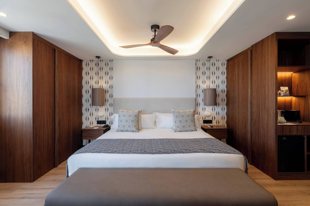 Catalonia Majorica Hotel — Hotel rooms in Palma de Mallorca, Balearic Islands