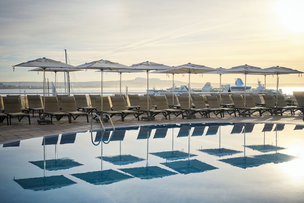 Catalonia Majorica Hotel — Swimming pool in Palma de Mallorca, Balearic Islands