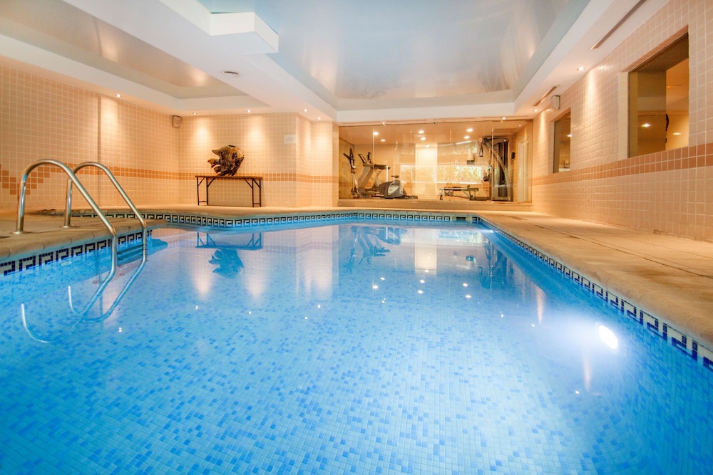 Catalonia Majorica Hotel — Swimming pool in Palma de Mallorca, Balearic Islands
