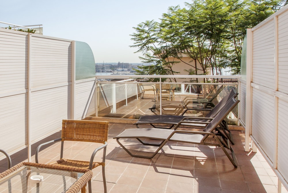 Catalonia Majorica Hotel — Hotel building in Palma de Mallorca, Balearic Islands