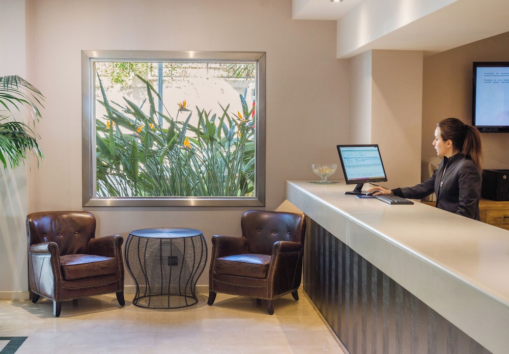 Catalonia Majorica Hotel — Hotel building in Palma de Mallorca, Balearic Islands