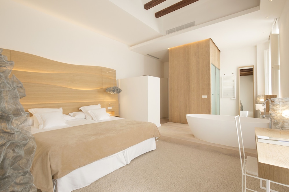 Convent de la Missio Boutique Hotel GL, Adults Only – Preferred Hotels & Resorts — Hotel rooms in Palma de Mallorca, Balearic Islands