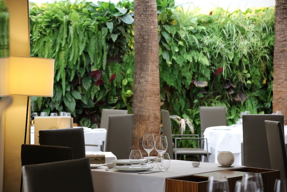 Convent de la Missio Boutique Hotel GL, Adults Only – Preferred Hotels & Resorts — Restaurant & bars in Palma de Mallorca, Balearic Islands