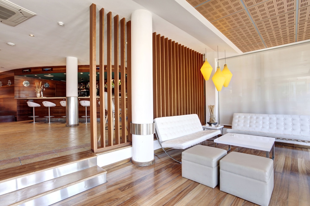 Hotel Costa Azul — Restaurant & bars in Palma de Mallorca, Balearic Islands