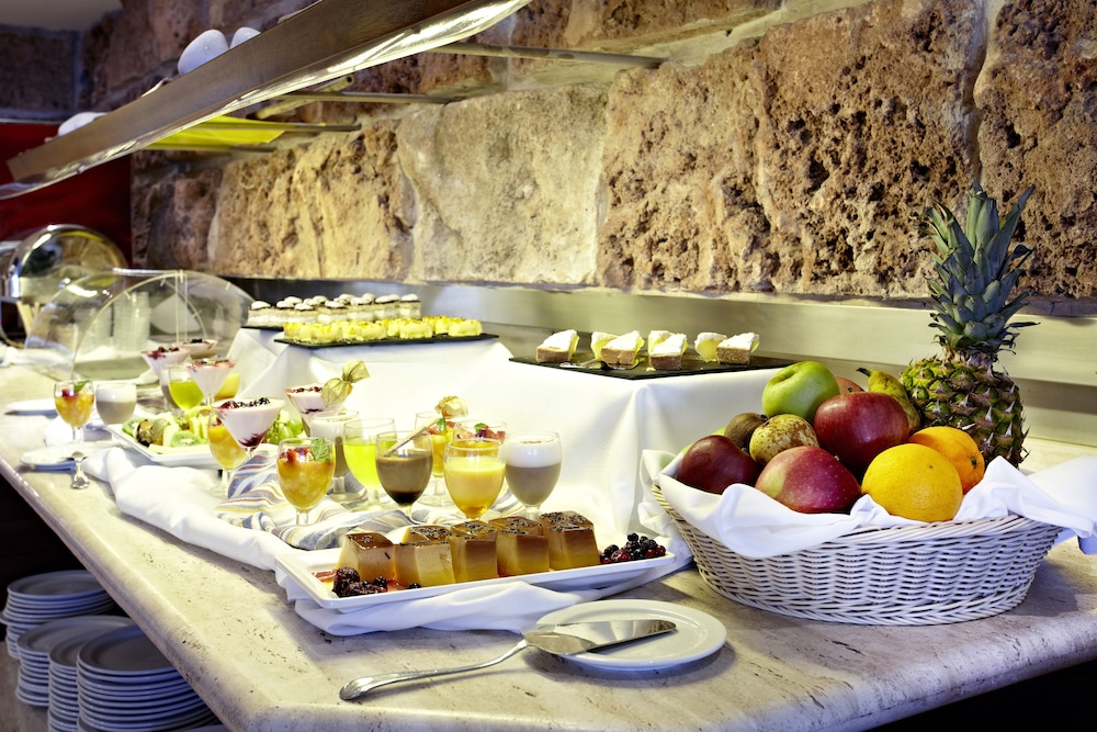 Hotel Costa Azul — Restaurant & bars in Palma de Mallorca, Balearic Islands