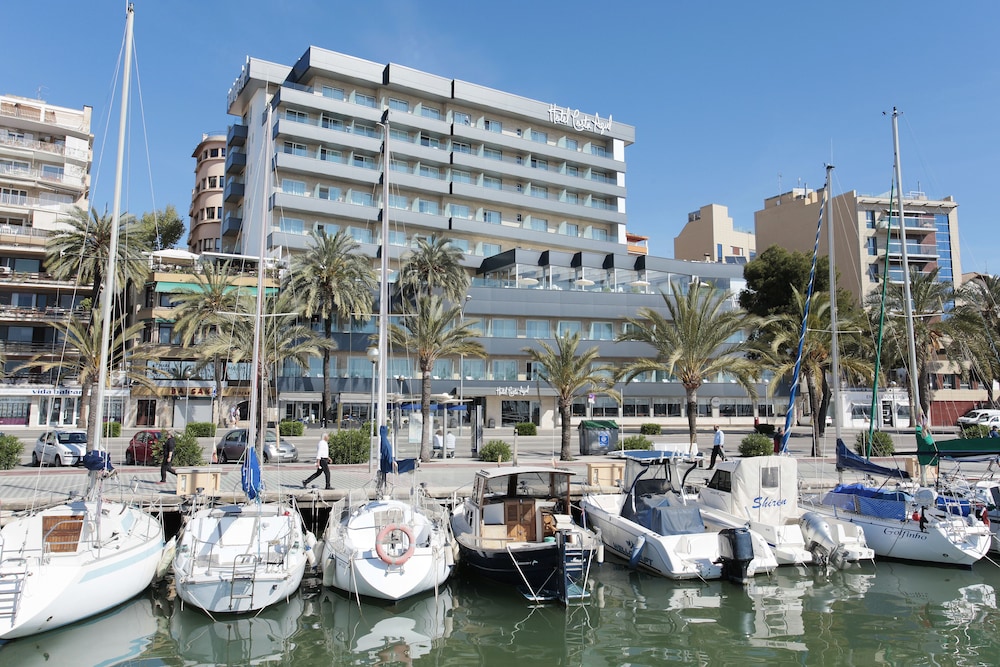 Hotel Costa Azul — Hotel building in Palma de Mallorca, Balearic Islands