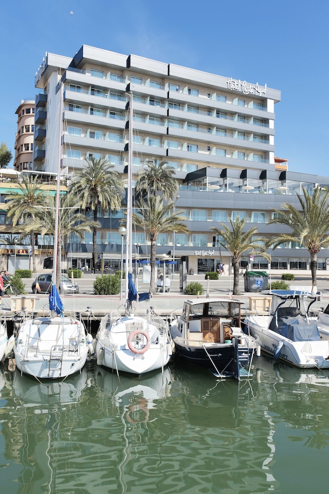 Hotel Costa Azul — Hotel building in Palma de Mallorca, Balearic Islands