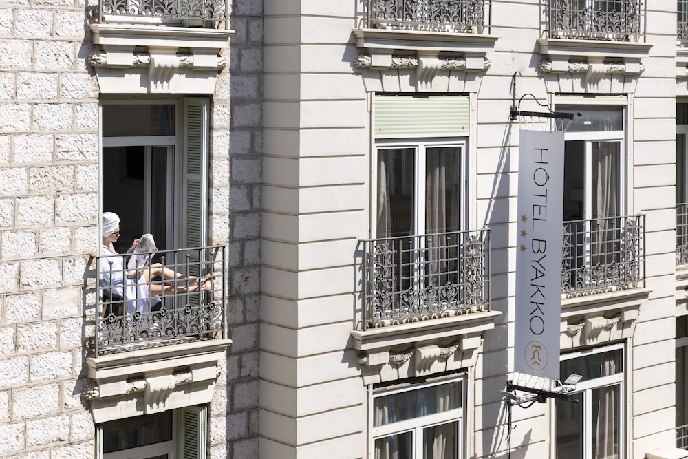 Hotel Byakko Nice — Main photo in Nice, Provence-Alpes-Cote d'Azur