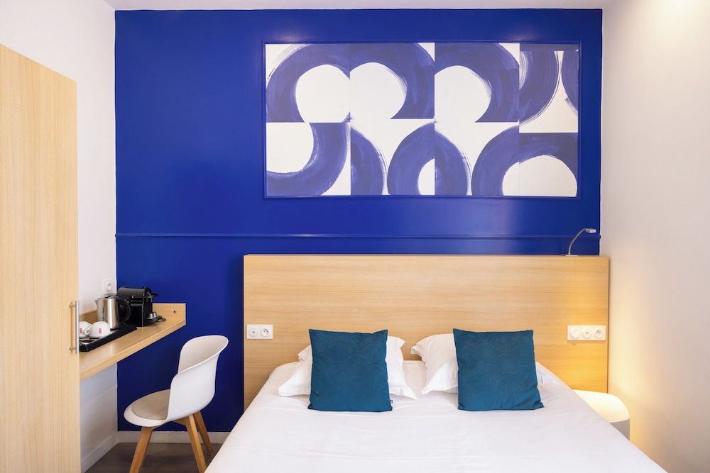 Hotel Byakko Nice — Hotel rooms in Nice, Provence-Alpes-Cote d'Azur