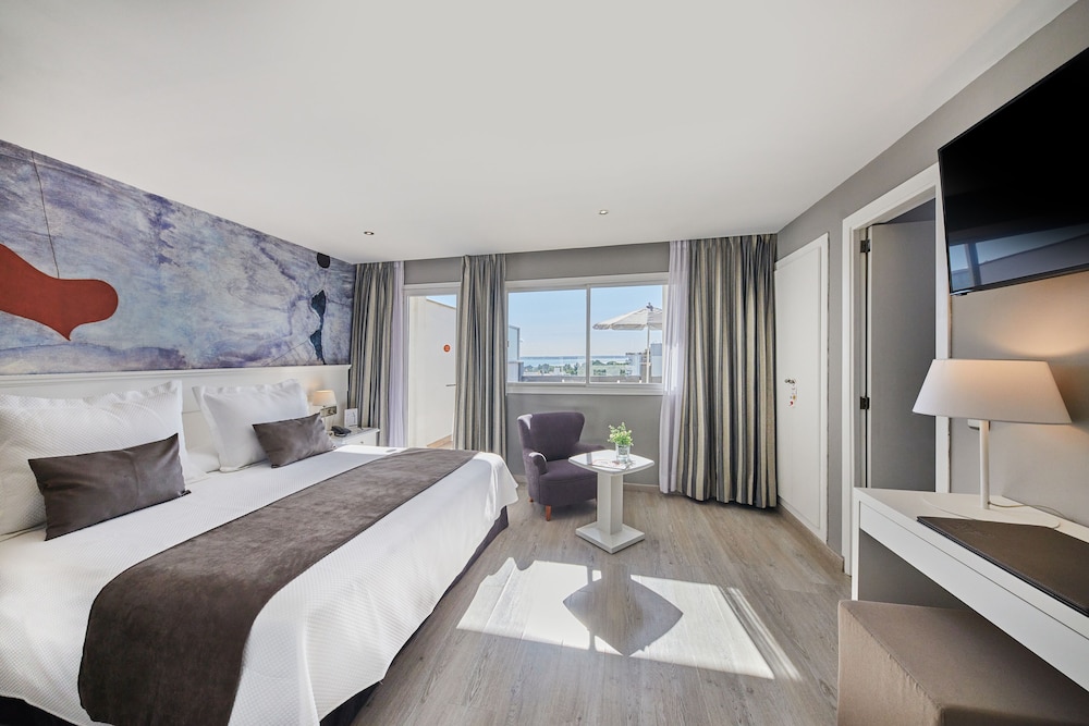 Hotel Joan Miró Museum — Hotel rooms in Palma de Mallorca, Balearic Islands