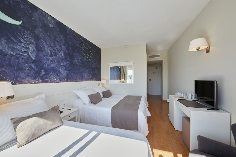 Hotel Joan Miró Museum — Hotel rooms in Palma de Mallorca, Balearic Islands