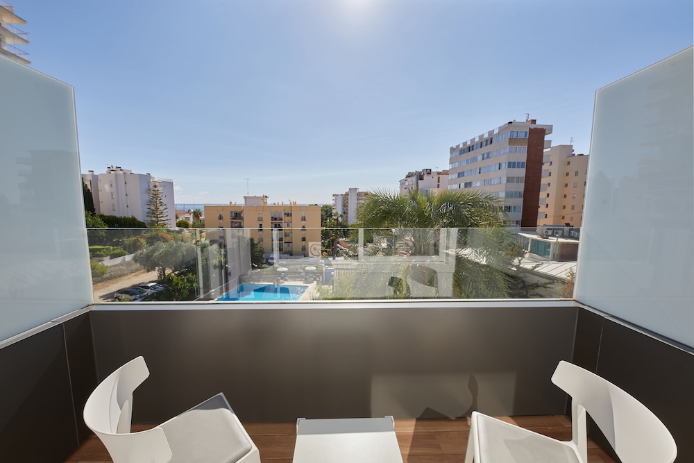 Hotel Joan Miró Museum — Swimming pool in Palma de Mallorca, Balearic Islands