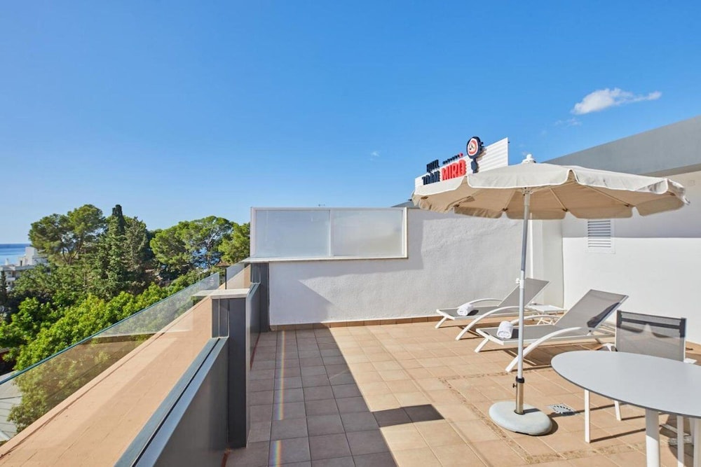 Hotel Joan Miró Museum — Hotel rooms in Palma de Mallorca, Balearic Islands