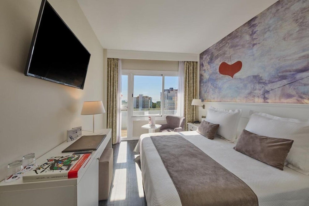 Hotel Joan Miró Museum — Hotel rooms in Palma de Mallorca, Balearic Islands