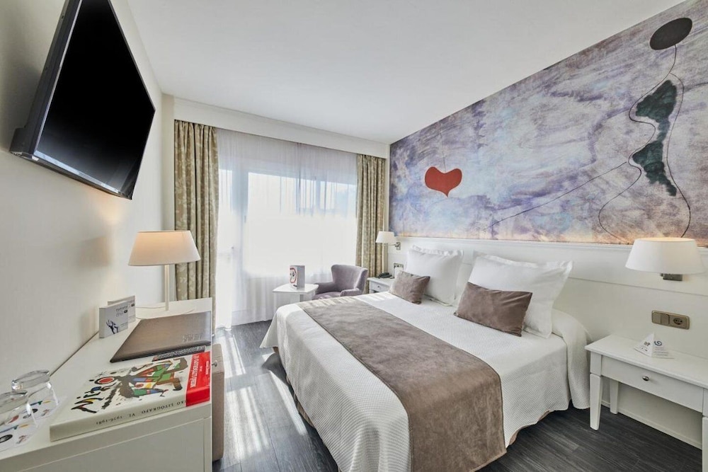 Hotel Joan Miró Museum — Hotel rooms in Palma de Mallorca, Balearic Islands