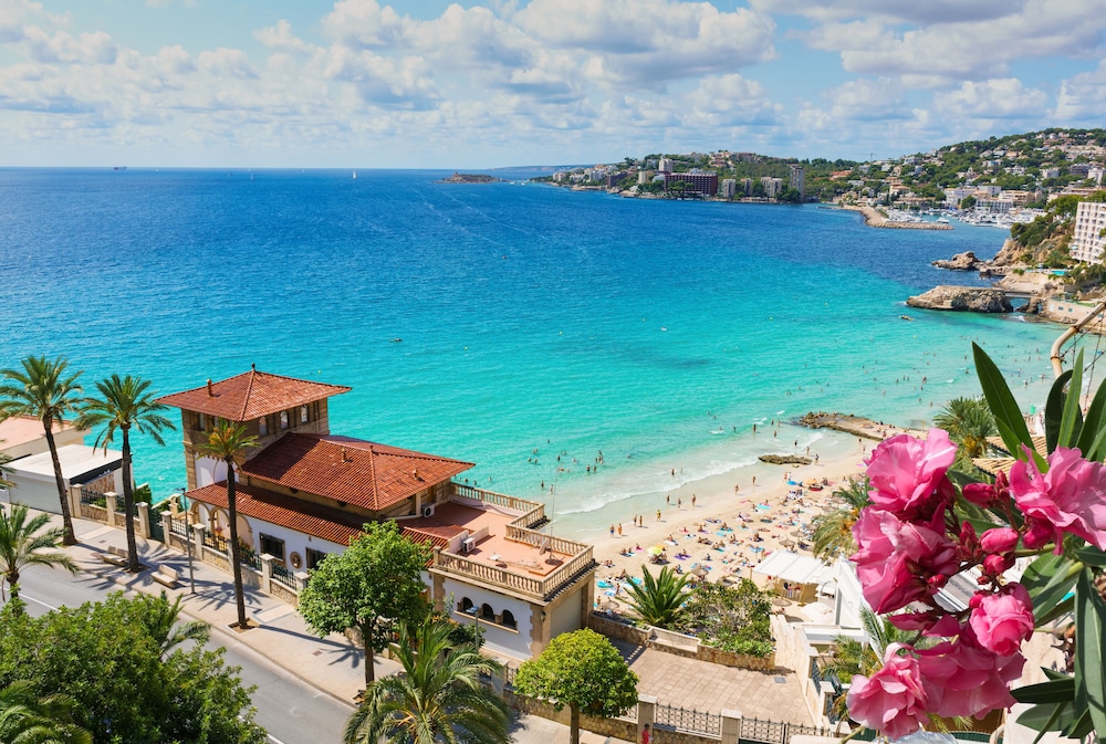 Hotel Joan Miró Museum — Beach in Palma de Mallorca, Balearic Islands