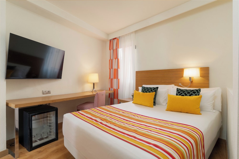 Hotel Hesperia Mallorca — Hotel rooms in Palma de Mallorca, Balearic Islands