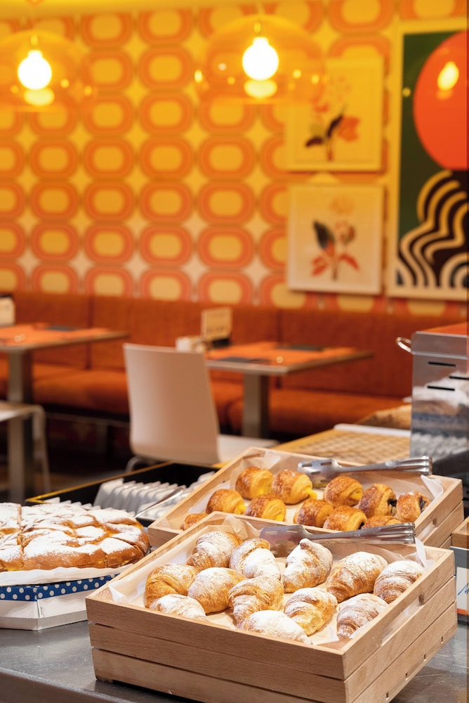 Hotel Hesperia Mallorca — Restaurant & bars in Palma de Mallorca, Balearic Islands