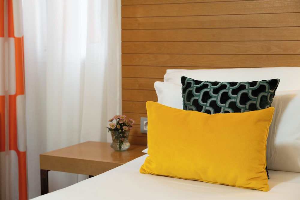 Hotel Hesperia Mallorca — Hotel rooms in Palma de Mallorca, Balearic Islands