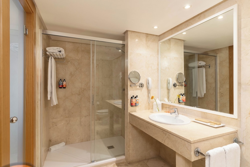 Hotel Hesperia Mallorca — Hotel rooms in Palma de Mallorca, Balearic Islands