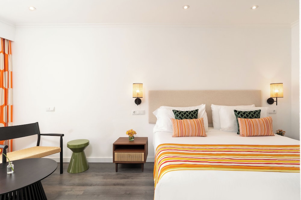 Hotel Hesperia Mallorca — Hotel rooms in Palma de Mallorca, Balearic Islands
