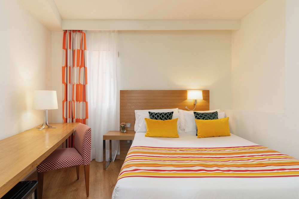 Hotel Hesperia Mallorca — Hotel rooms in Palma de Mallorca, Balearic Islands
