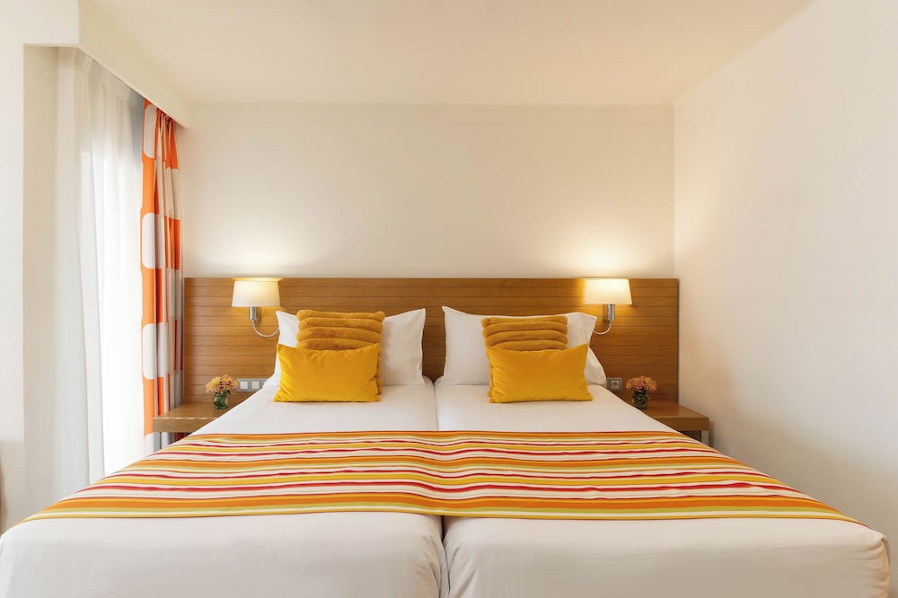 Hotel Hesperia Mallorca — Hotel rooms in Palma de Mallorca, Balearic Islands