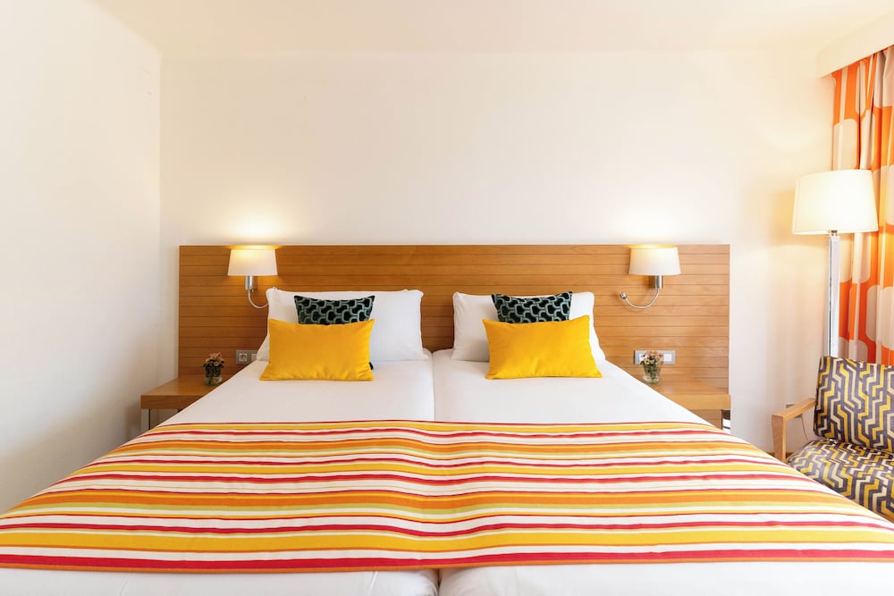 Hotel Hesperia Mallorca — Hotel rooms in Palma de Mallorca, Balearic Islands