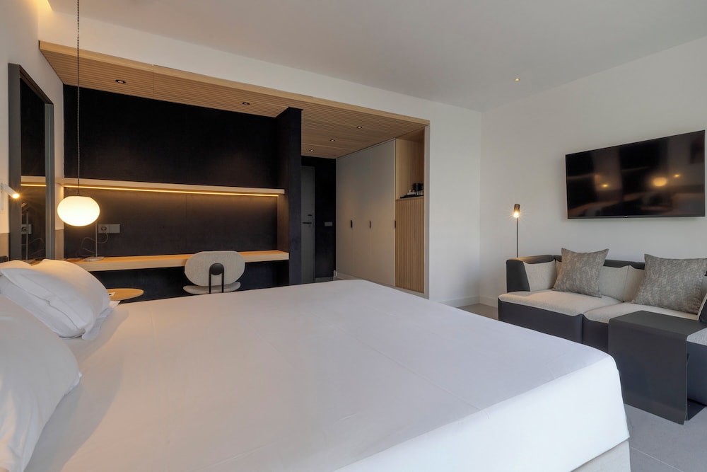 HM Jaime III Hotel — Hotel rooms in Palma de Mallorca, Balearic Islands