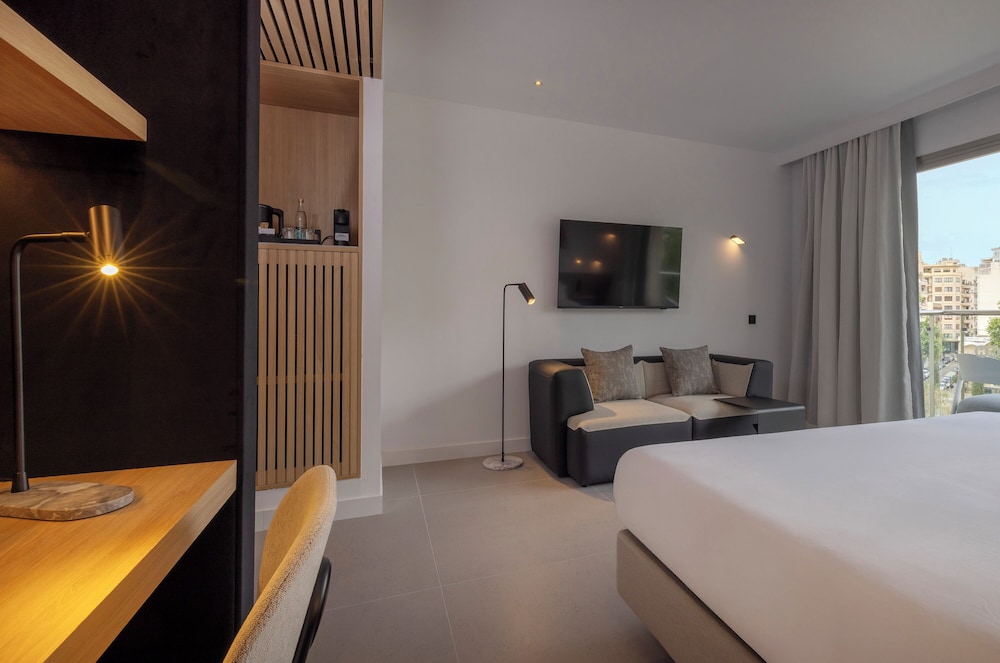 HM Jaime III Hotel — Hotel rooms in Palma de Mallorca, Balearic Islands