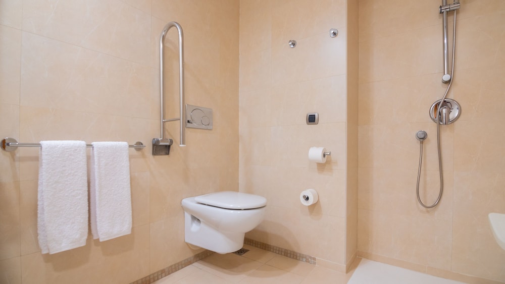 Hotel Isla Mallorca & Spa — Hotel rooms in Palma de Mallorca, Balearic Islands