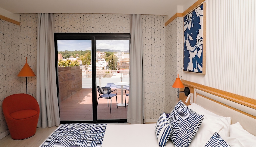 Hotel Isla Mallorca & Spa — Hotel rooms in Palma de Mallorca, Balearic Islands
