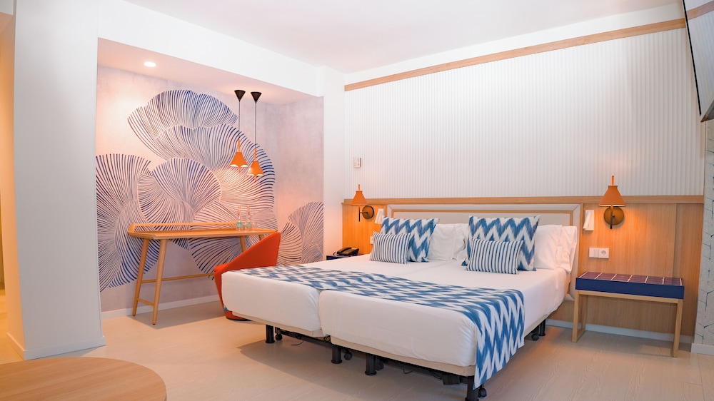 Hotel Isla Mallorca & Spa — Hotel rooms in Palma de Mallorca, Balearic Islands