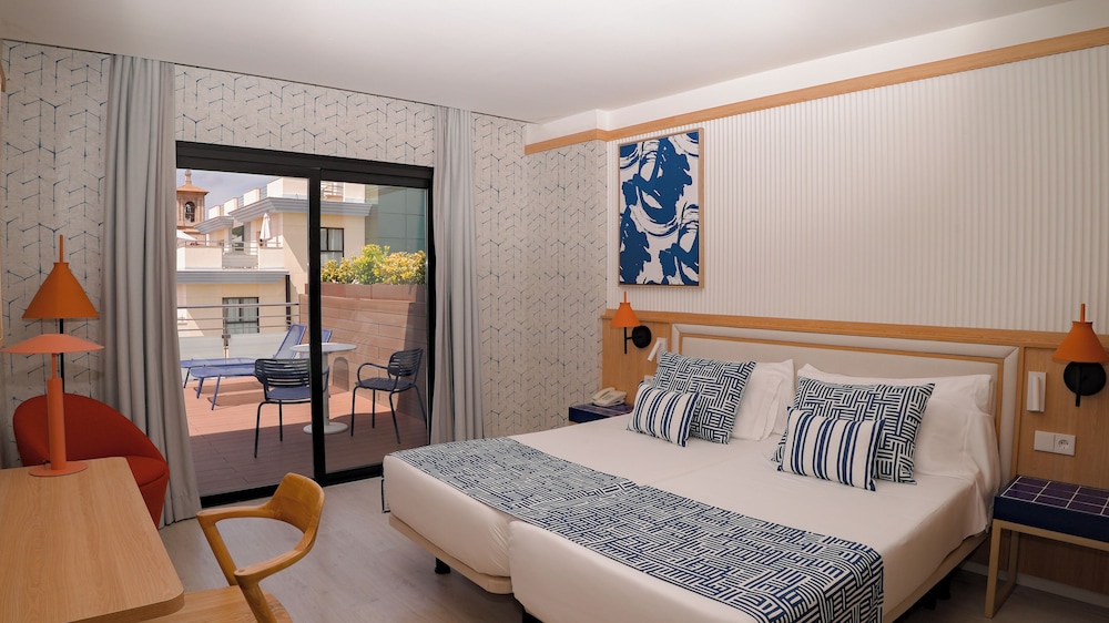 Hotel Isla Mallorca & Spa — Hotel rooms in Palma de Mallorca, Balearic Islands