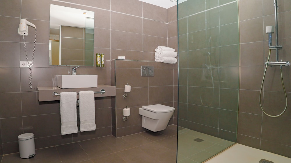 Hotel Isla Mallorca & Spa — Hotel rooms in Palma de Mallorca, Balearic Islands