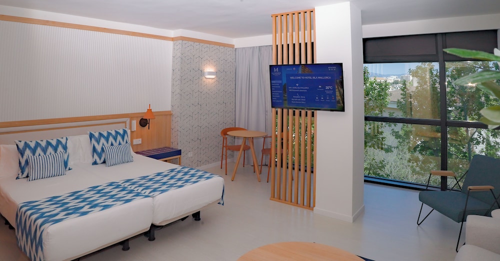 Hotel Isla Mallorca & Spa — Hotel rooms in Palma de Mallorca, Balearic Islands